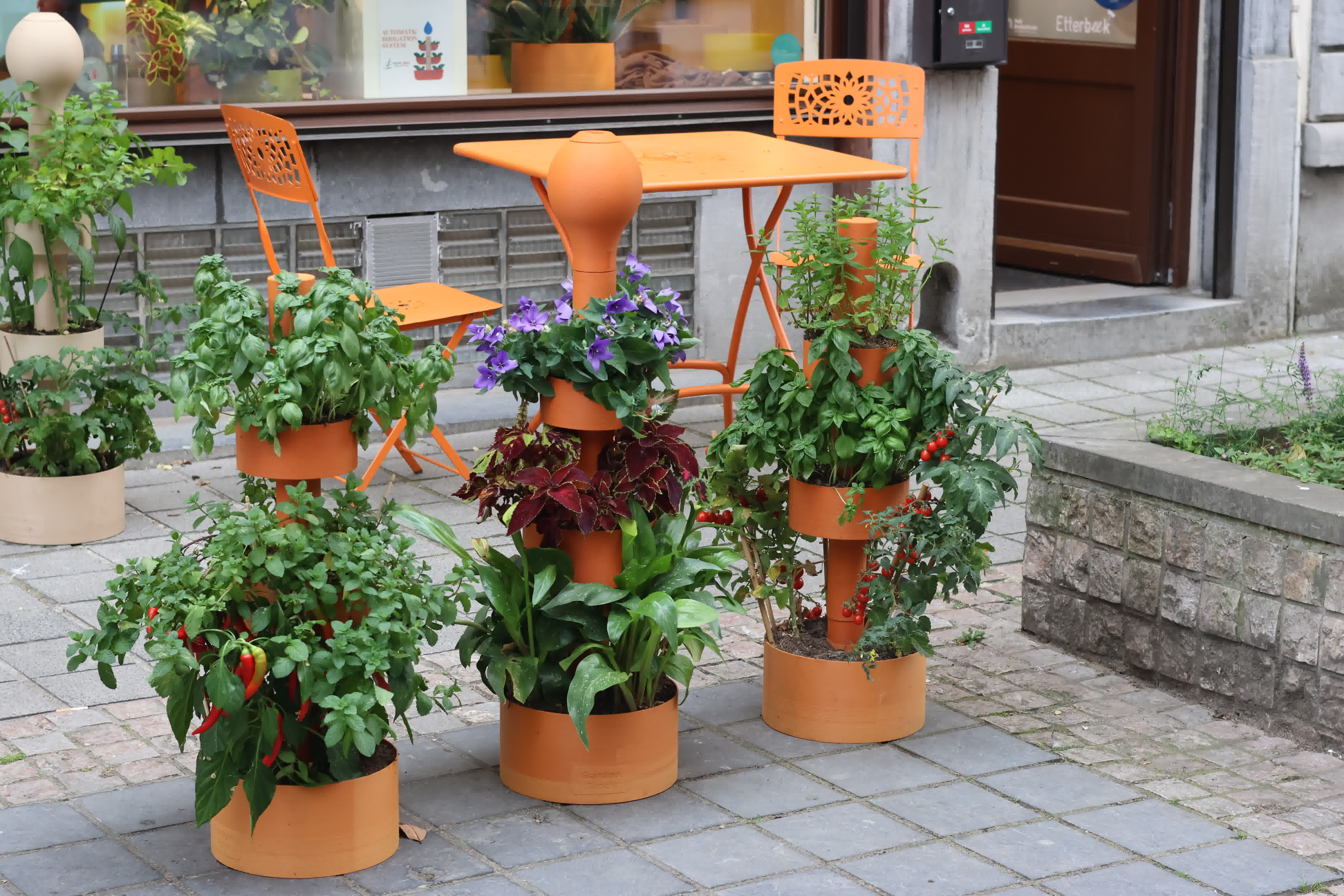 Garden Stack hydroponic system - Good for any weather